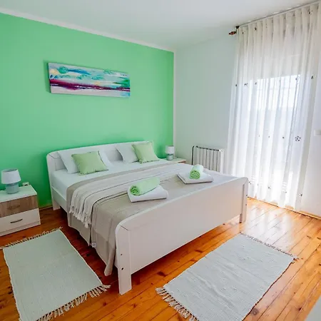 Jadranka With Private Pool & Valley View In Istria Apartment *