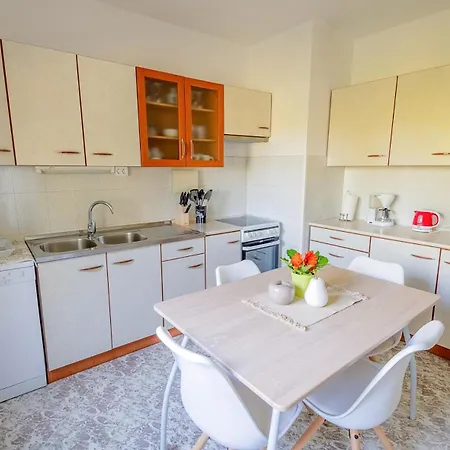 Apartmán Jadranka With Private Pool & Valley View In Istria