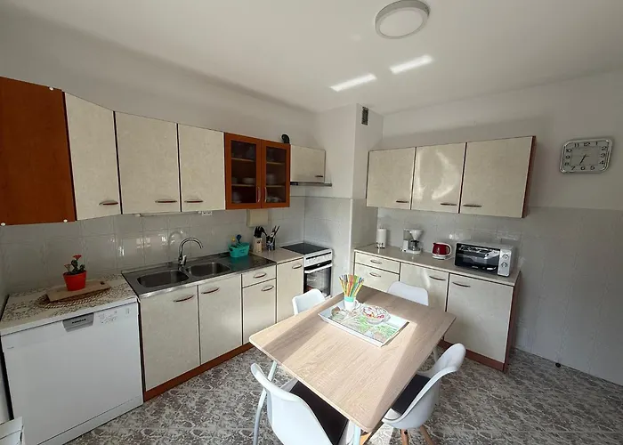 Jadranka, Sutivanac - Risi * Gorica (Istria)