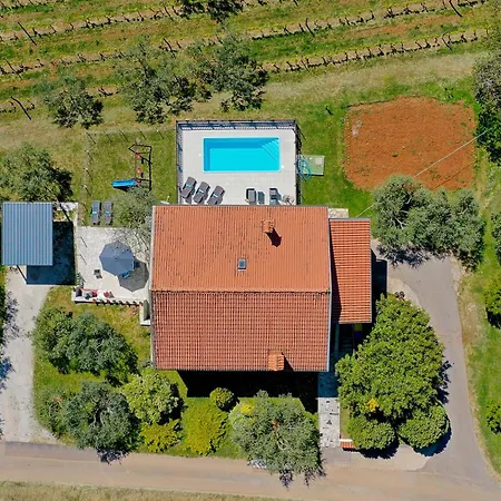 Jadranka With Private Pool & Valley View In Istria Gorica (Istria)