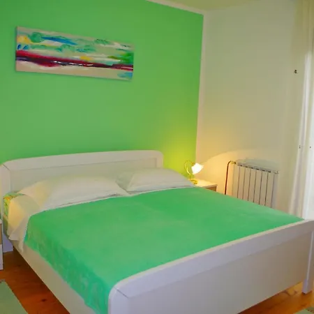 Jadranka, Sutivanac - Risi Daire *